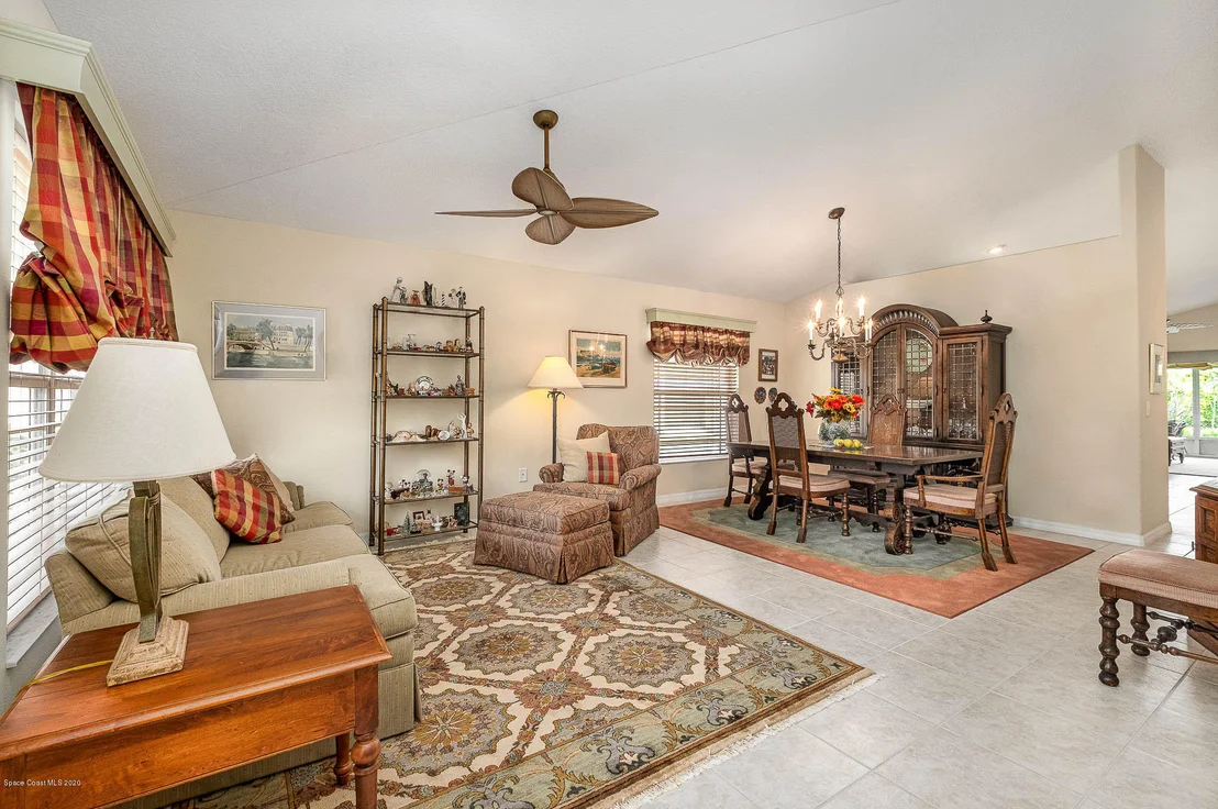 Photo of 7237 Broderick Drive