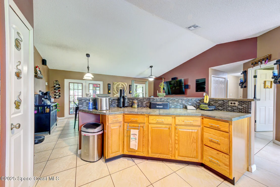 Photo of 5370 Holden Road