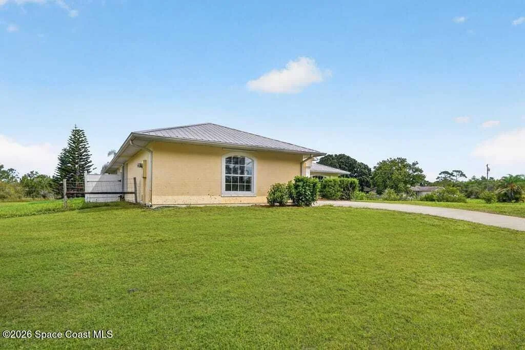 Photo of 4630 Sand Point Road