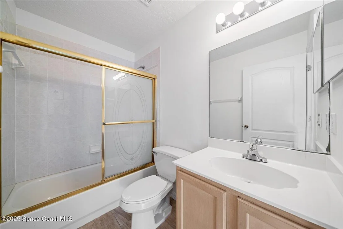 Photo of 5790 Sheffield Place