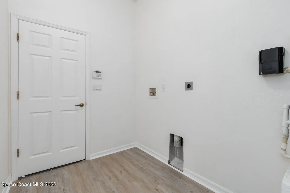 Photo of 2670 Washington Street