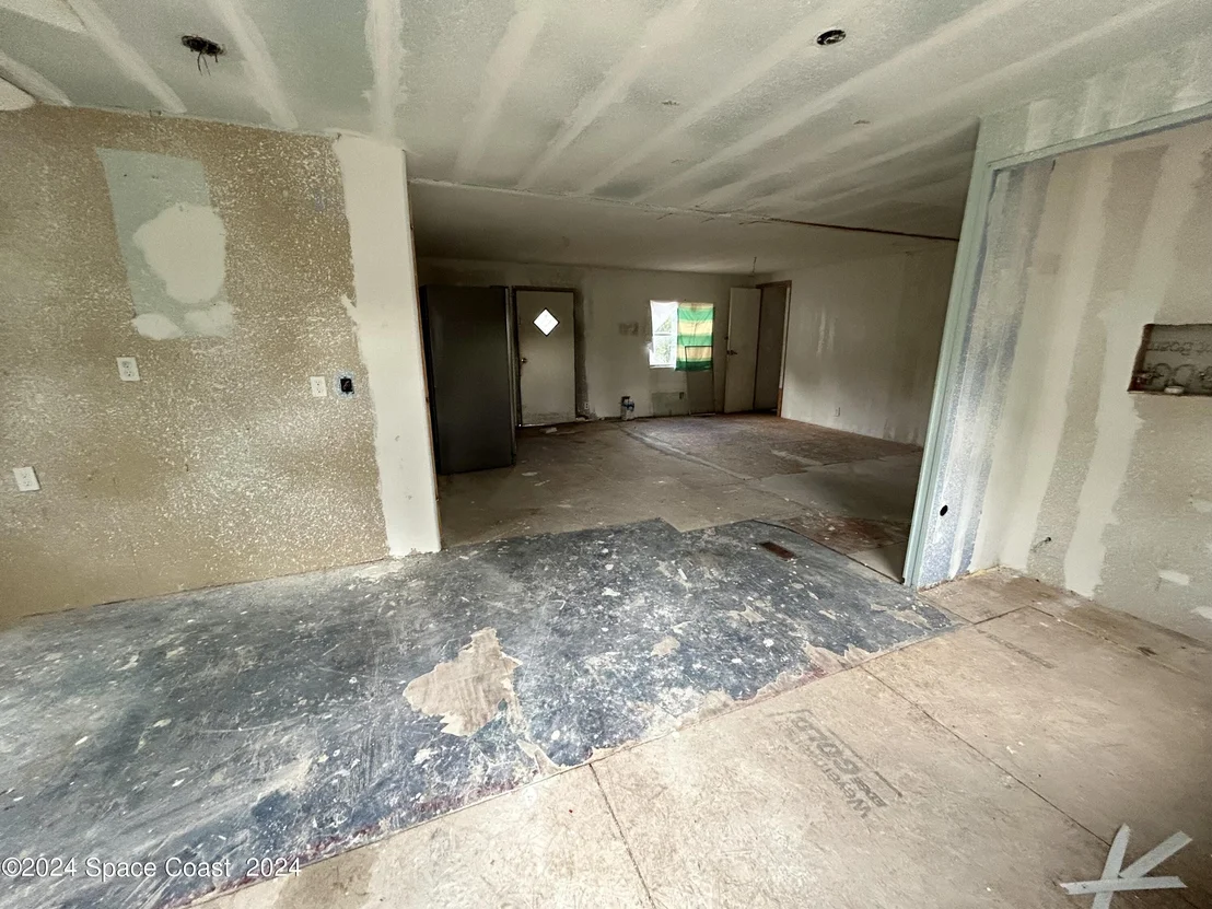 Photo of 326 Iris Street