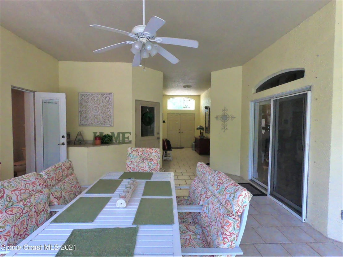Photo of 1035 Starling Way