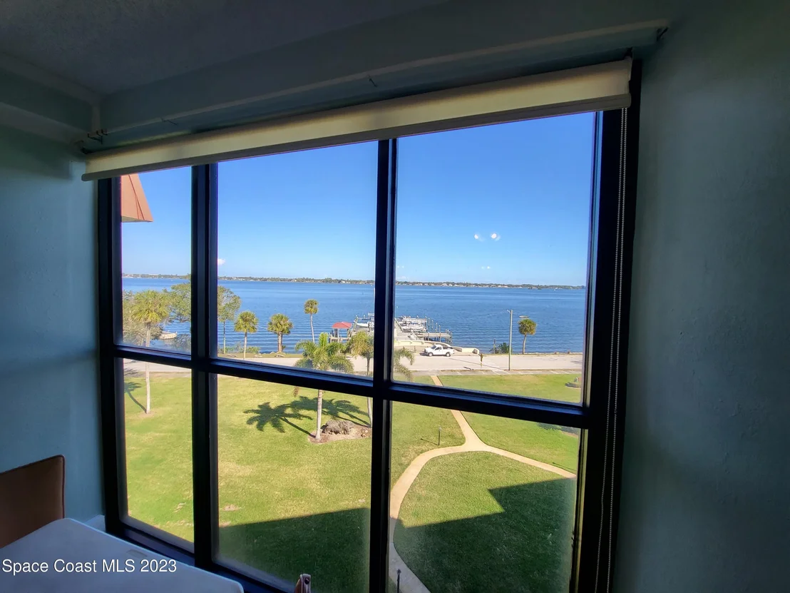 Photo of Unit 301 at 1025 Rockledge Drive