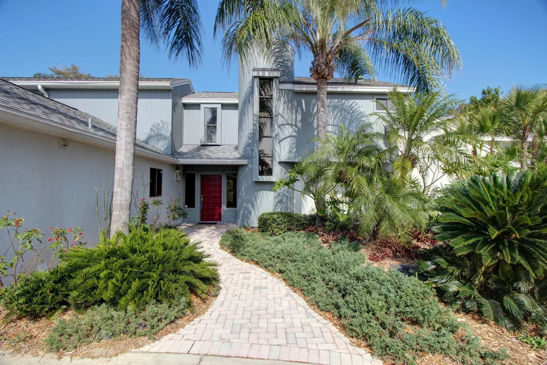 Photo of 738 Malibu Lane
