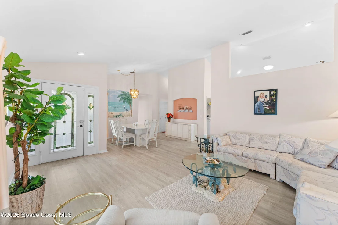 Photo of 685 Naples Court