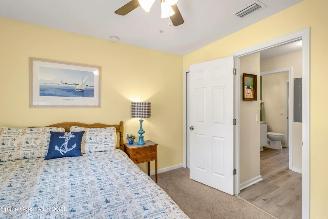Photo of Unit 101 at 910 Luminary Circle