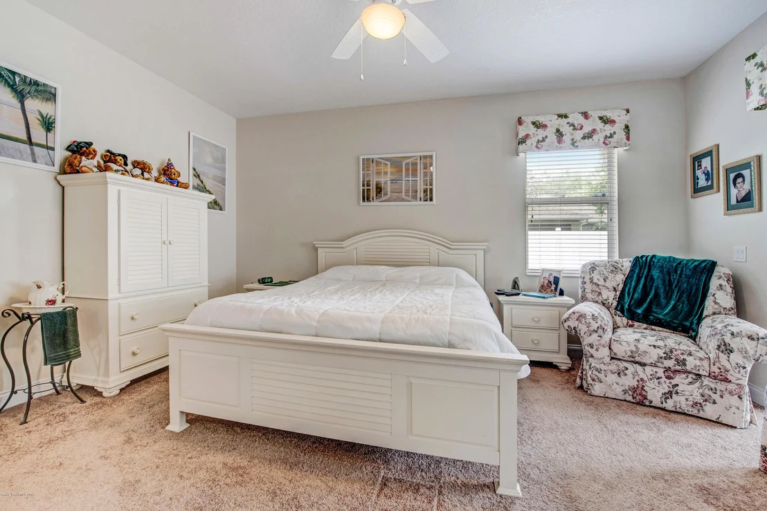 Photo of 412 Waterside Circle