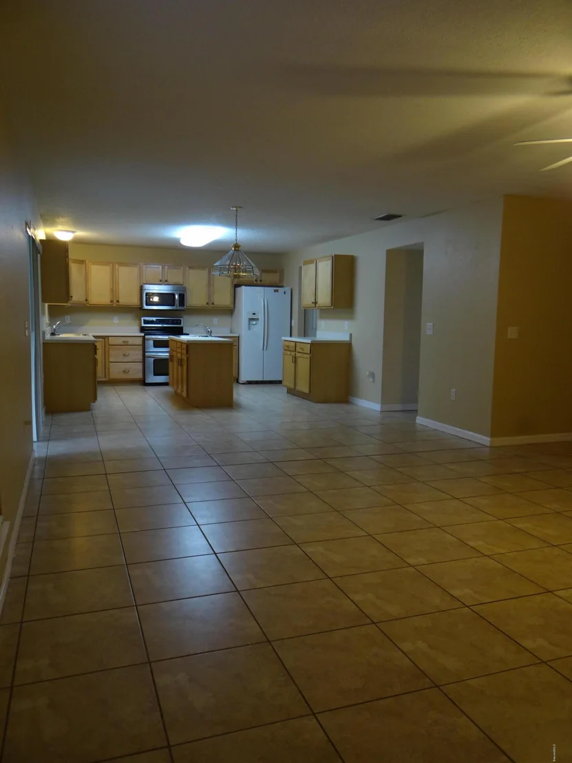 Photo of 1828 Maeve Circle