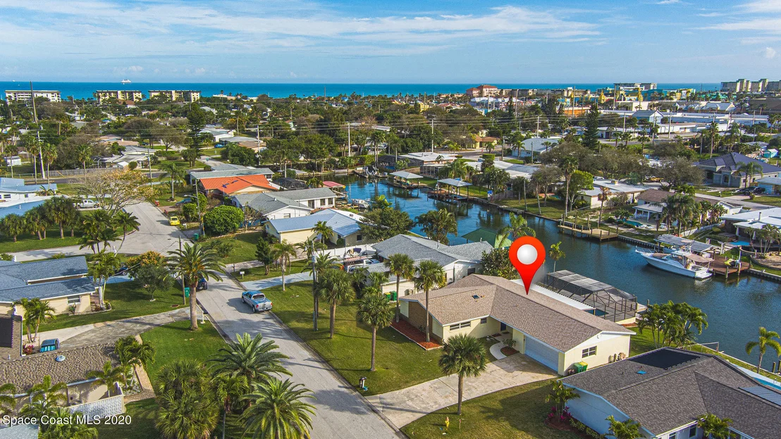 Photo of 347 Carmine Drive