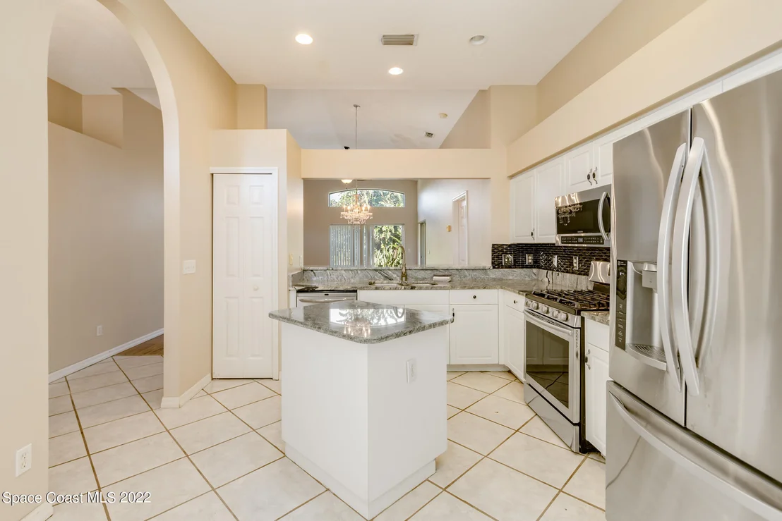 Photo of 1076 Pine Creek Circle NE