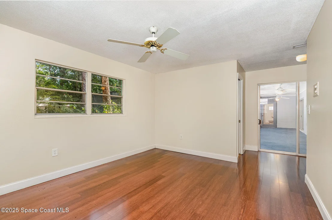 Photo of 445 Pine Boulevard