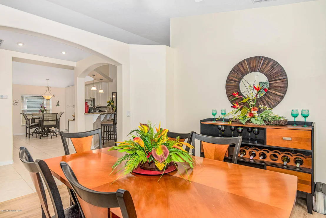 Photo of 7147 Broderick Drive