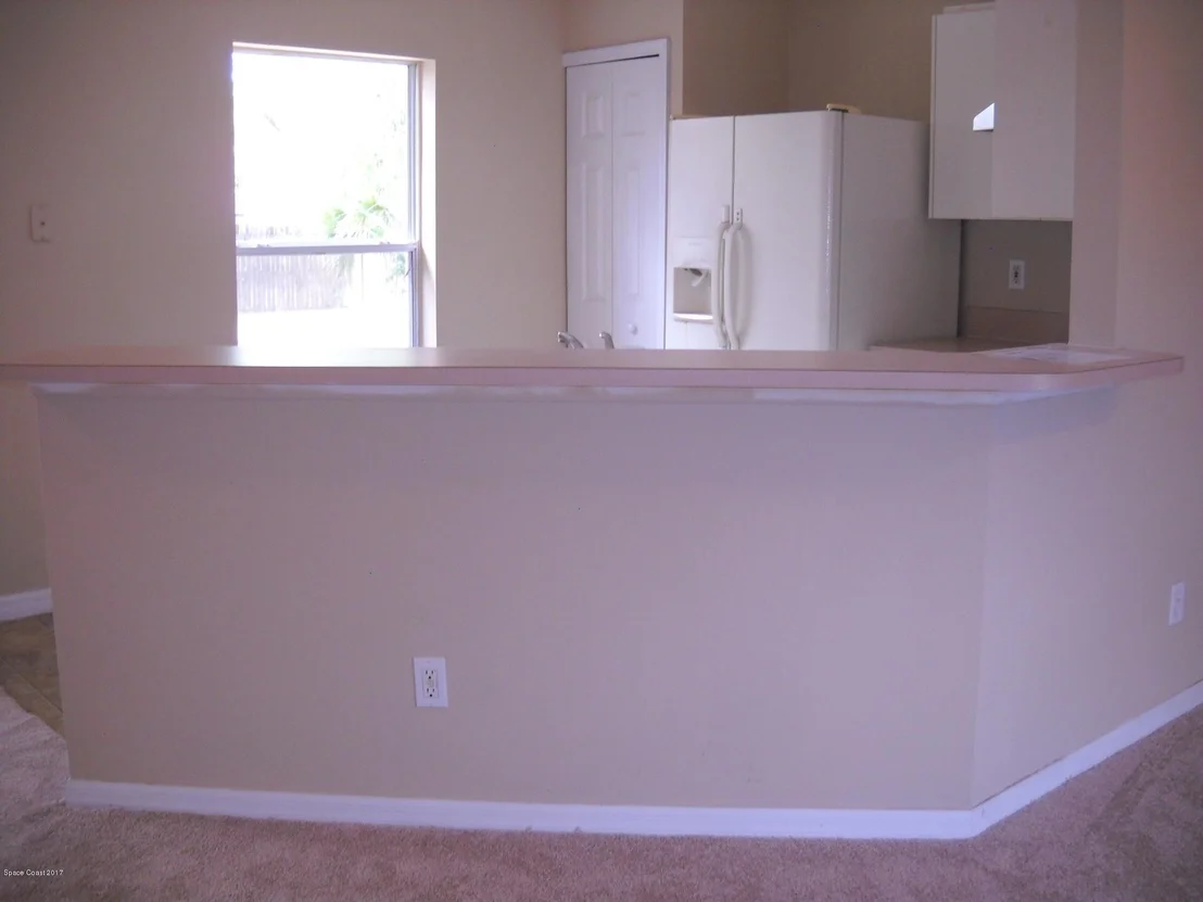Photo of 5660 Holden Road