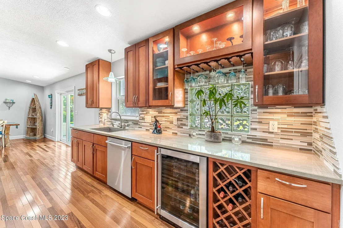 Photo of 425 Cinnamon Drive