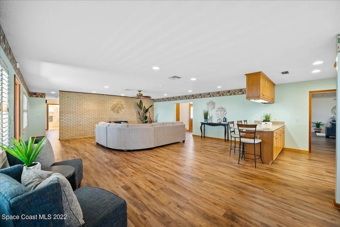 Photo of 1811 Rockledge Drive