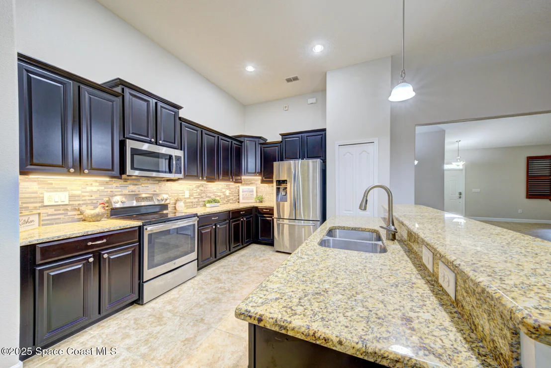 Photo of 3352 Russ Place