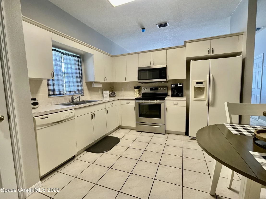 Photo of 1057 S Fork Circle