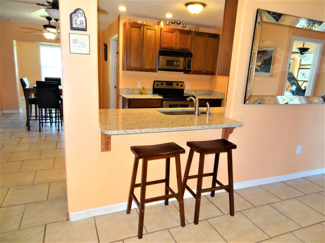 Photo of 829 Camellia Drive