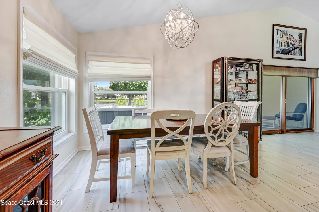 Photo of 2589 Addington Circle