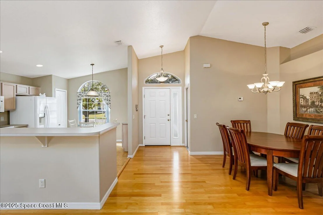 Photo of 1007 Pine Creek Circle NE