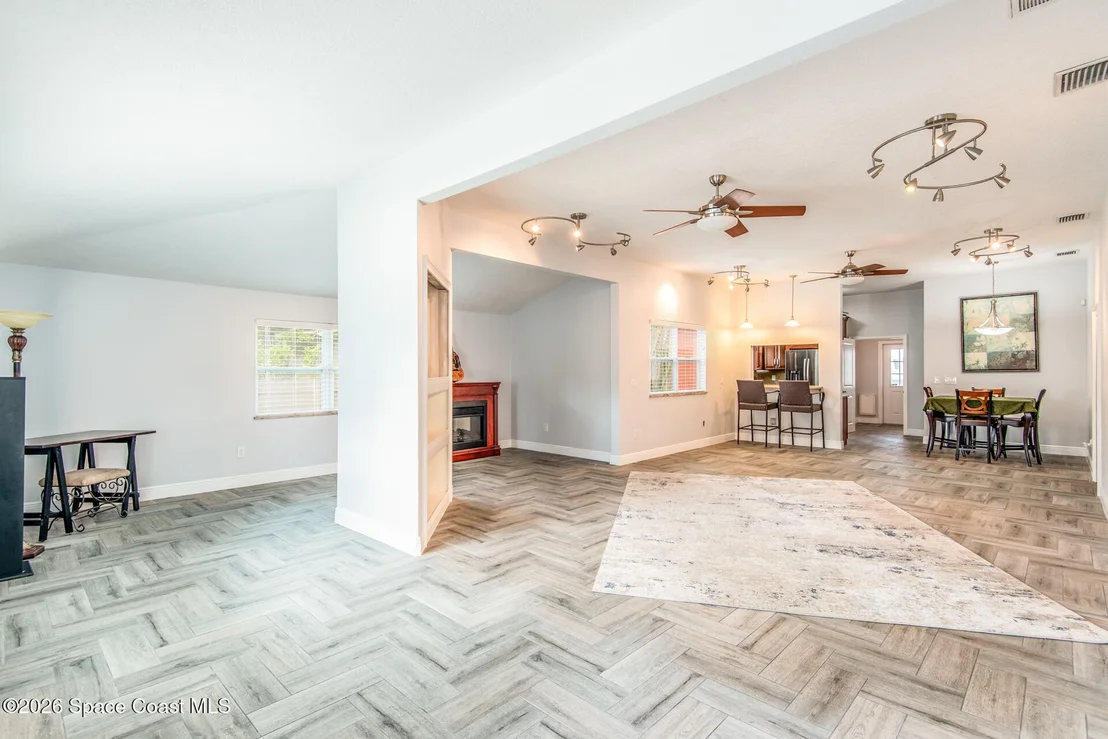 Photo of 2100 Vernon Place