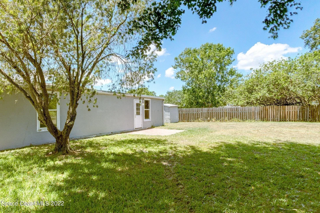 Photo of 1301 Freil Road NE