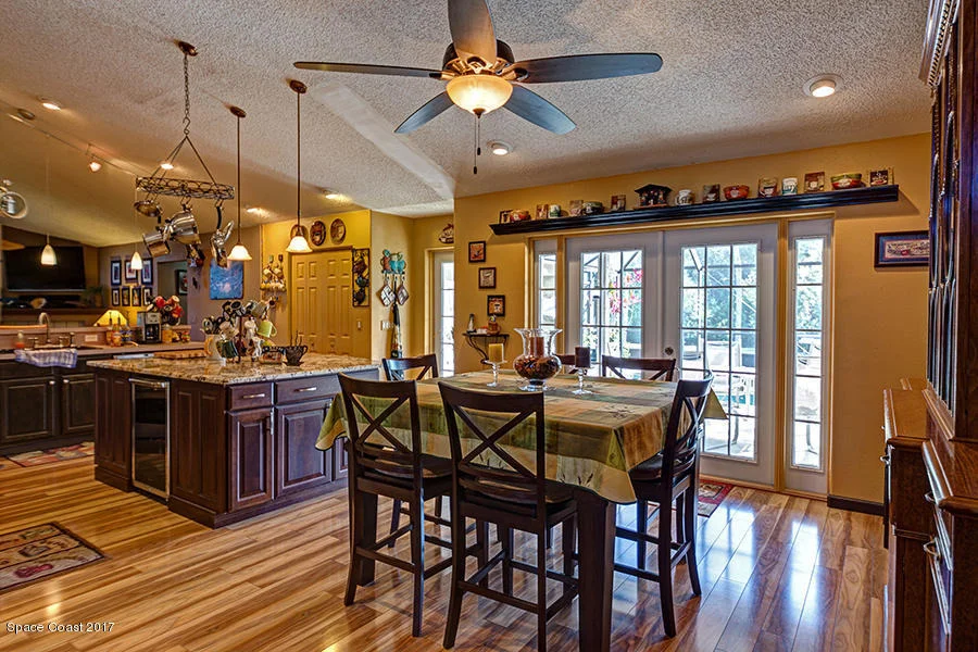 Photo of 904 Bluegrass Lane