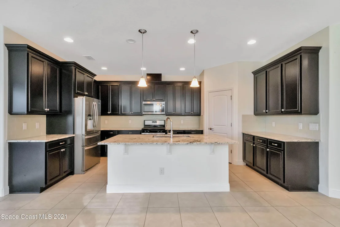 Photo of 7357 Bluemink Lane
