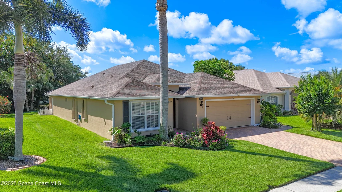 Photo of 2570 Stratford Pointe Drive