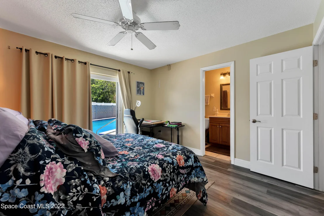 Photo of 886 Vance Circle NE