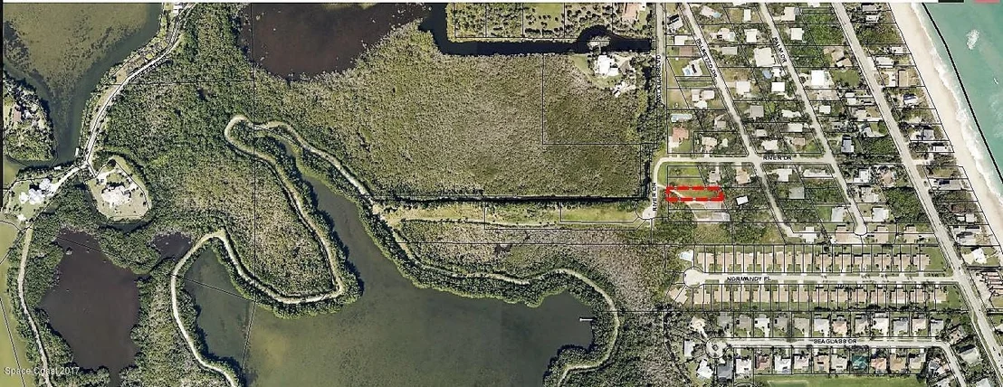 Photo of 175 River Drive