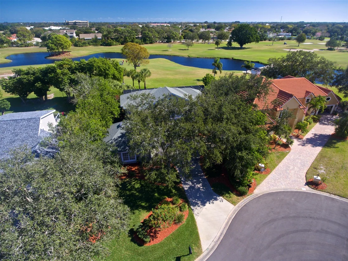 Photo of 637 Woodbridge Drive