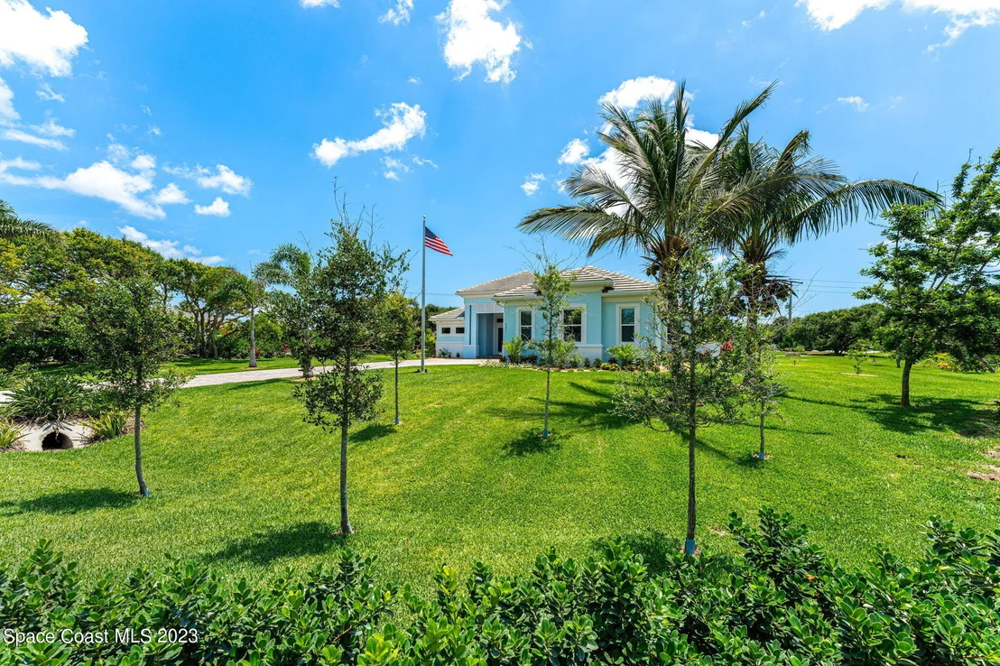 Photo of 6231 Windward Lane