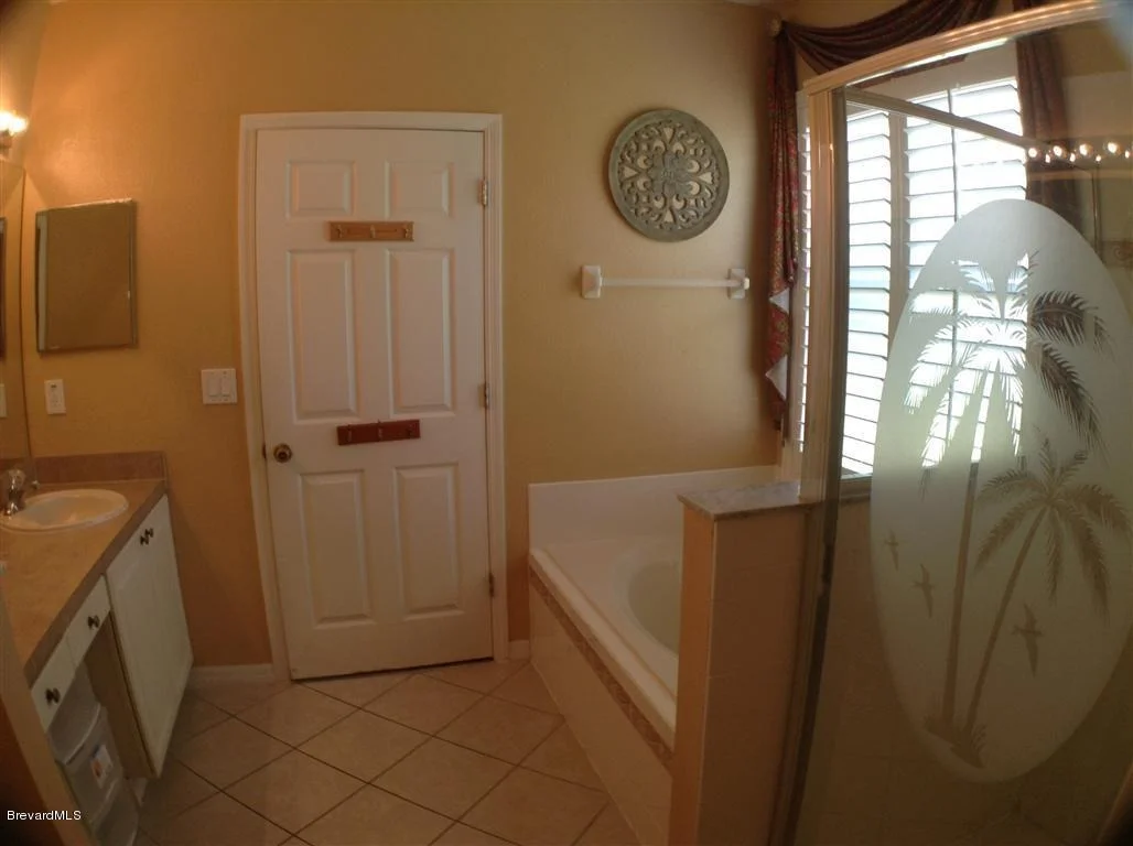 Photo of 989 Riviera Point Drive