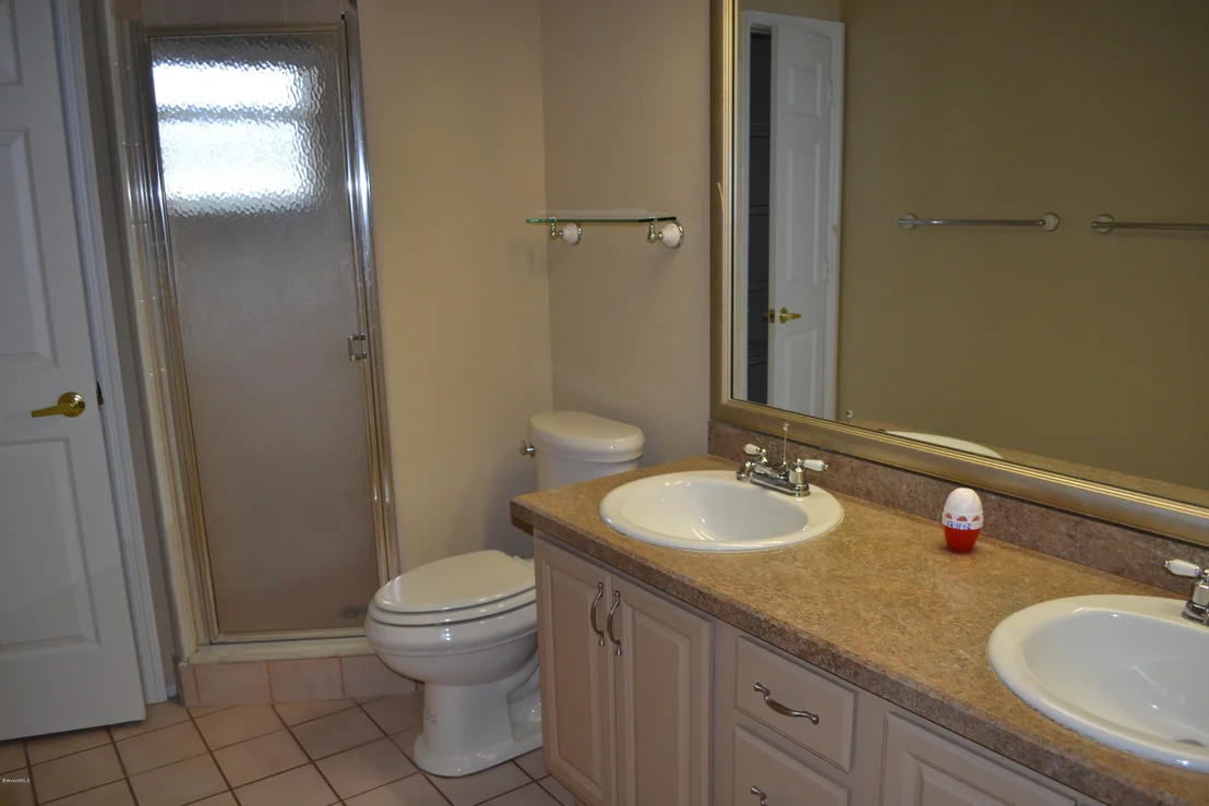 Photo of 938 Pelican Lane