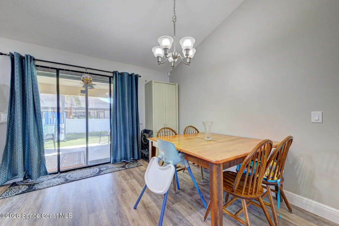 Photo of 6165 Adina Road