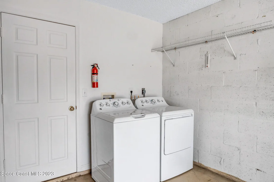 Photo of 958 Pine Creek Circle NE