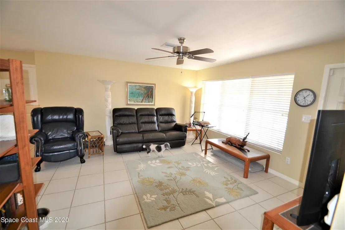 Photo of 981 Bacon Circle NE