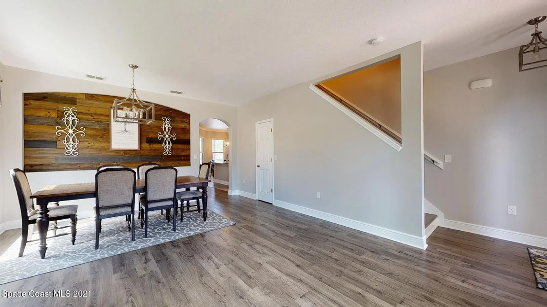 Photo of 505 Dryden Circle
