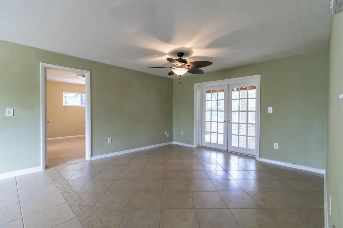 Photo of 1127 Pine Tree Drive