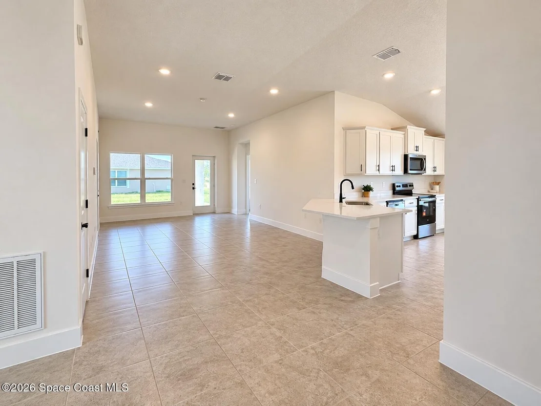 Photo of 1066 Kylar Drive NW