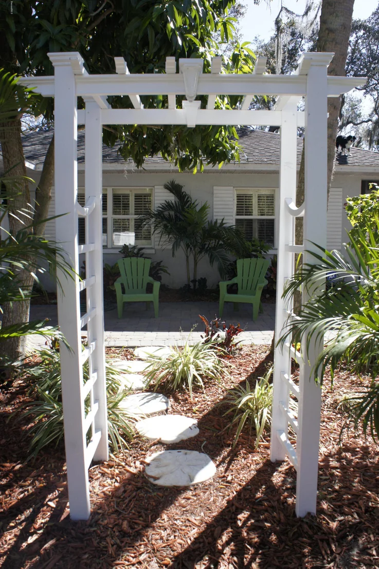 Photo of 555 Old Oak Street