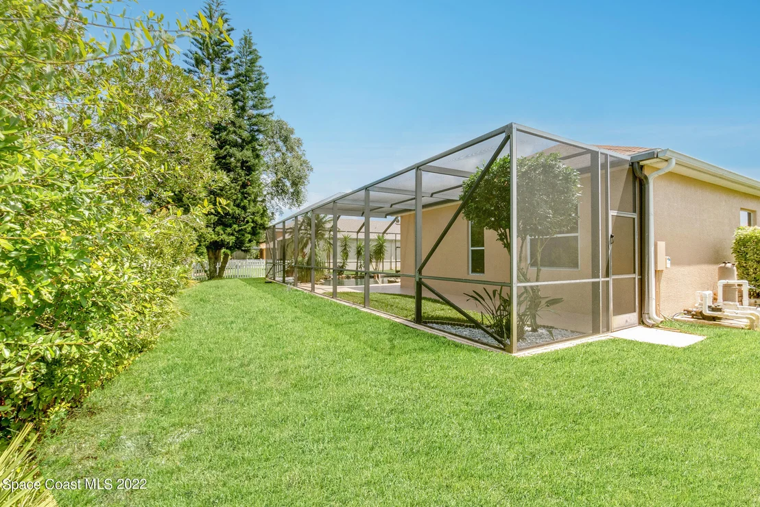 Photo of 3616 Peninsula Circle