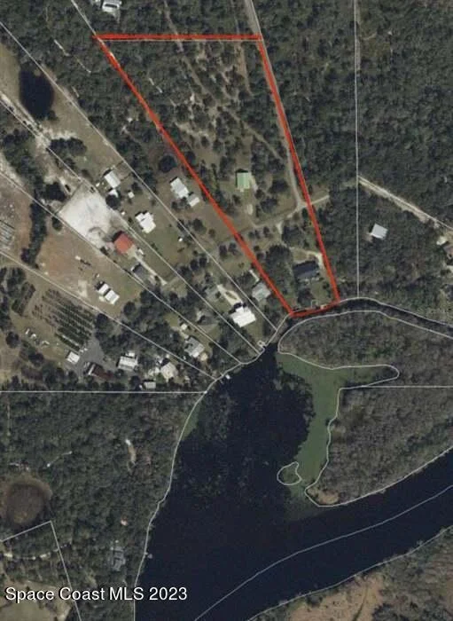 Photo of 927 Iron Bend Trail