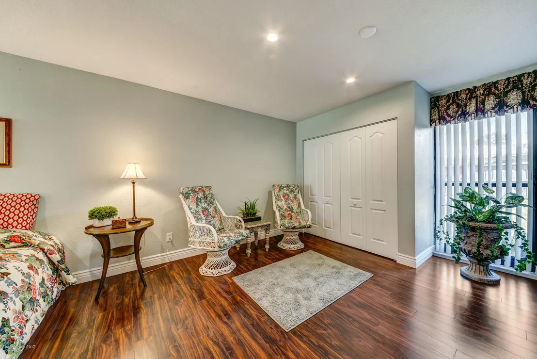 Photo of 1005 Daytona Drive NE