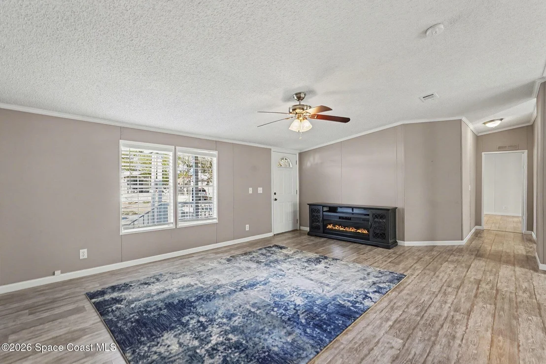 Photo of 926 Laurel Circle
