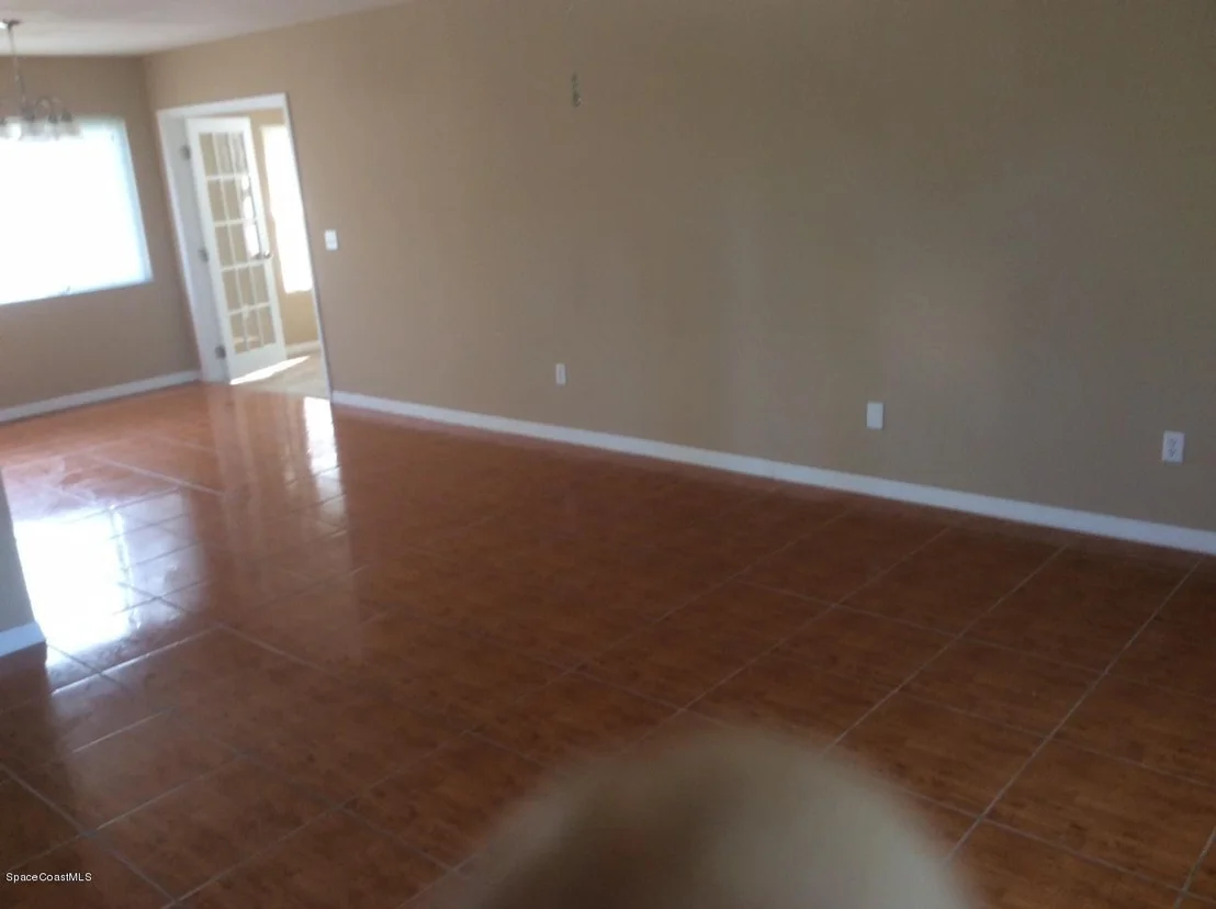Photo of 1359 Carr Circle NE