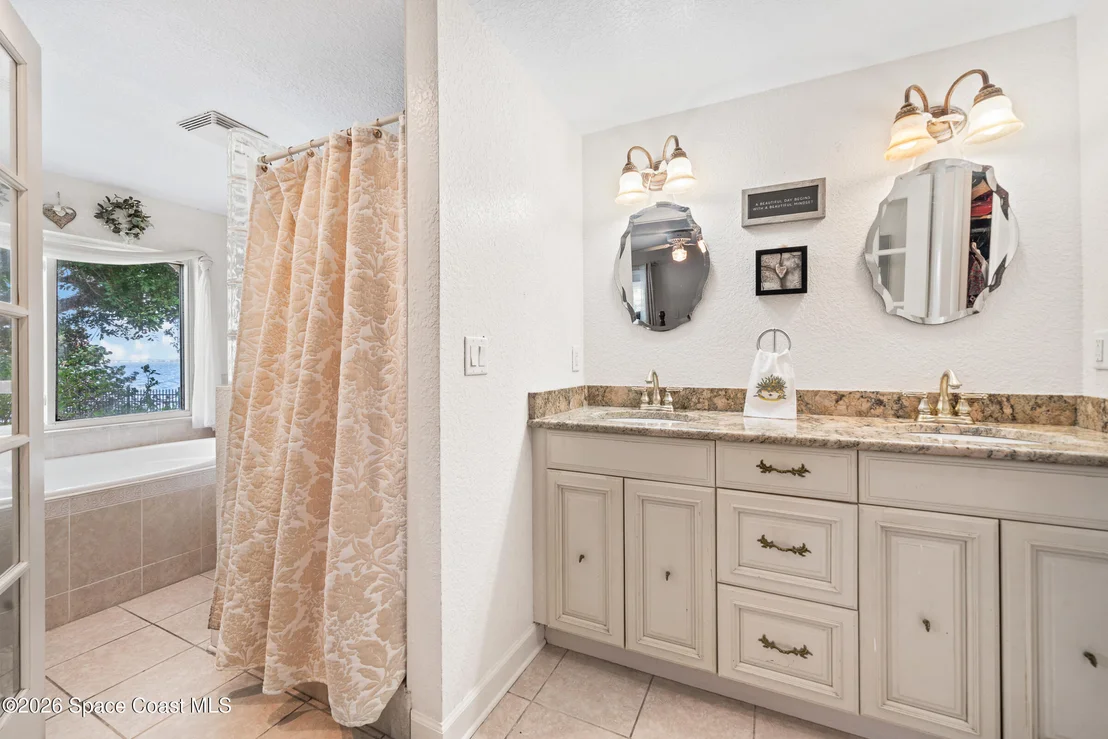 Photo of 2405 Brookside Drive