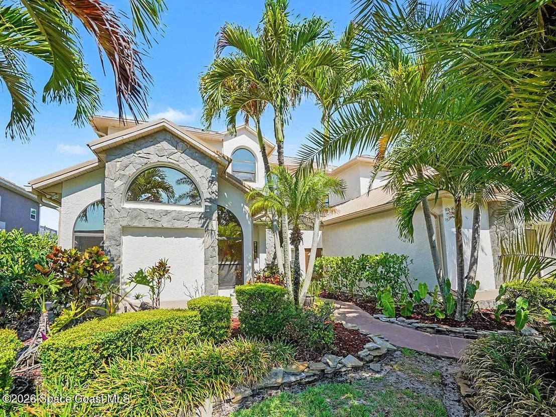 Photo of 484 Lanternback Island Drive
